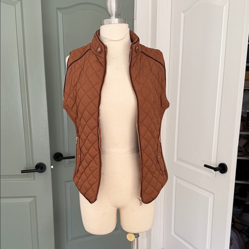 Abella Quilted Carmel Brown Equestrian Look Vest - Picture 8 of 9